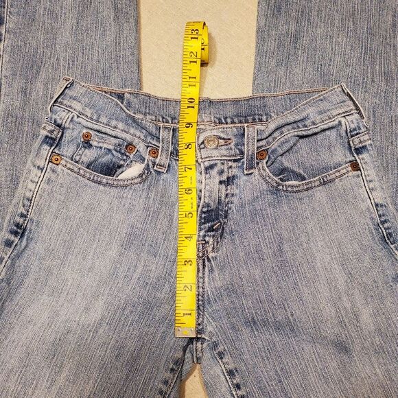 Levi's Faded Denim Jeans Flare Leg Size 2M - Picture 12 of 12